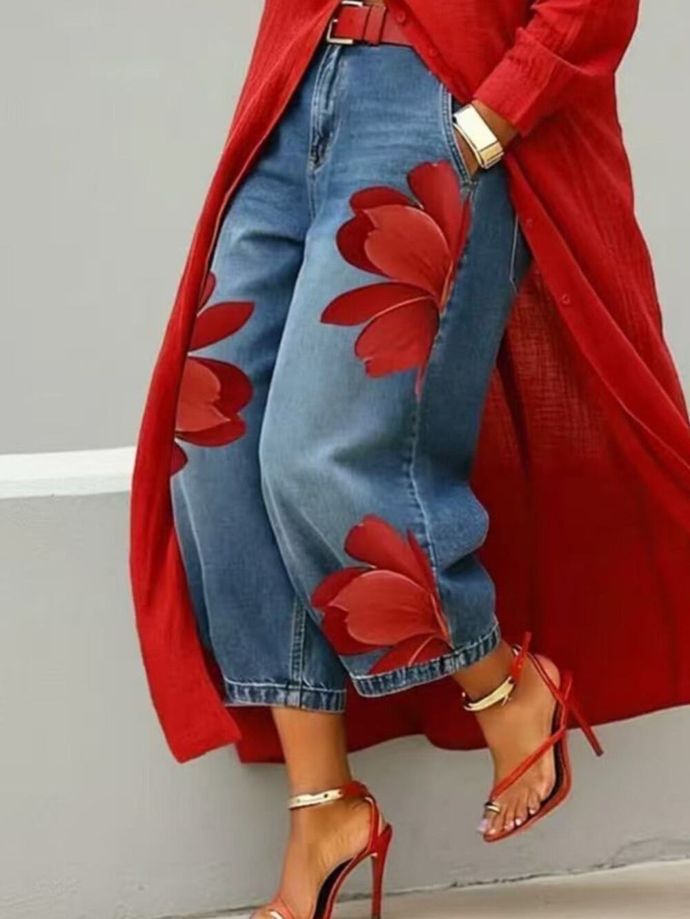 Women’s Red Floral Appliqué Wide-Leg Ankle Pants Size M